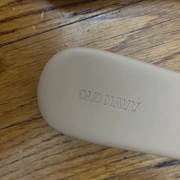 Old Navy Tan Hurache Slip-on sandals - Size 7 - Picture 4 of 6